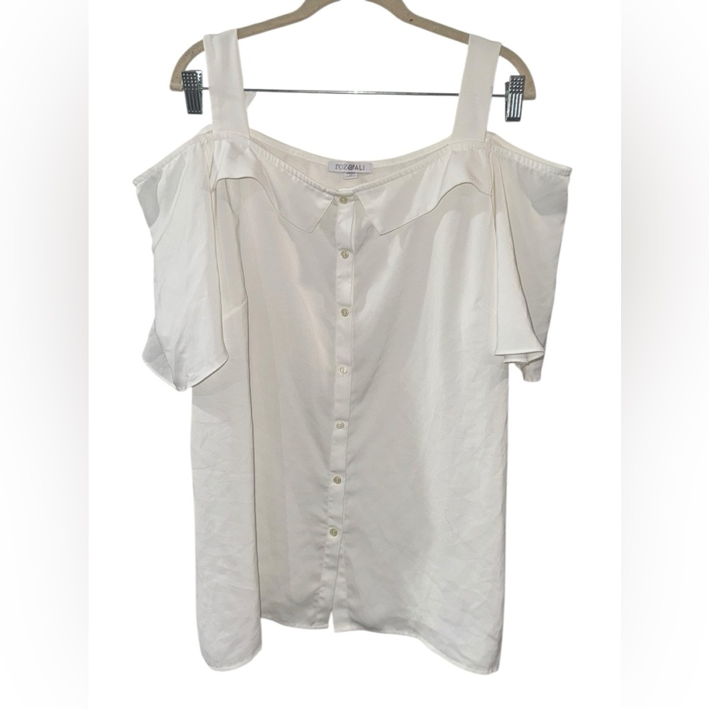 Roz & Ali White Button-Down Blouse